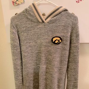 Women’s Hawkeye sweater
